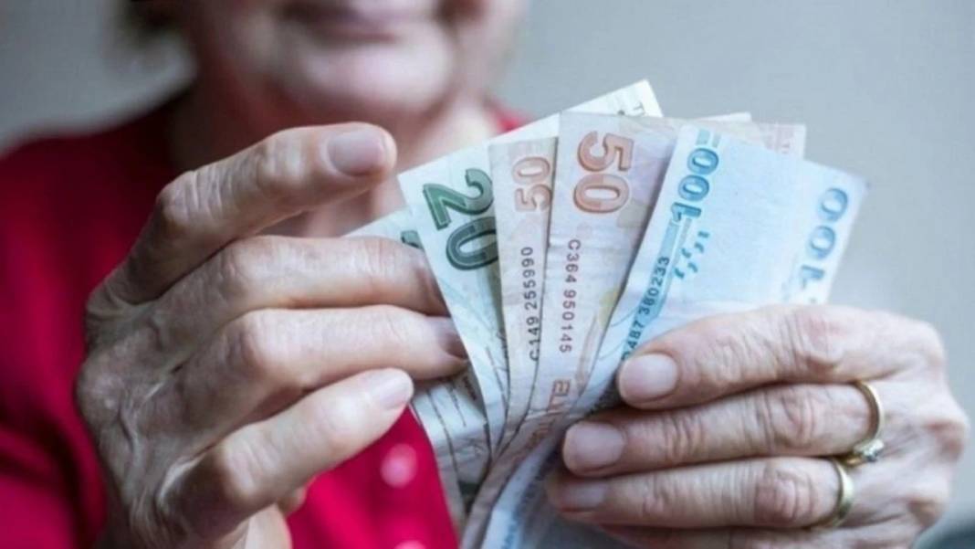 Emekliler bayram ikramiyelerini hangi tarihte alacak? İşte cevabı 1
